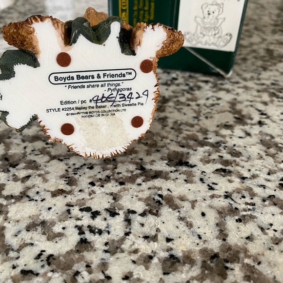 The Bearstone Collection - Picture 2 of 2